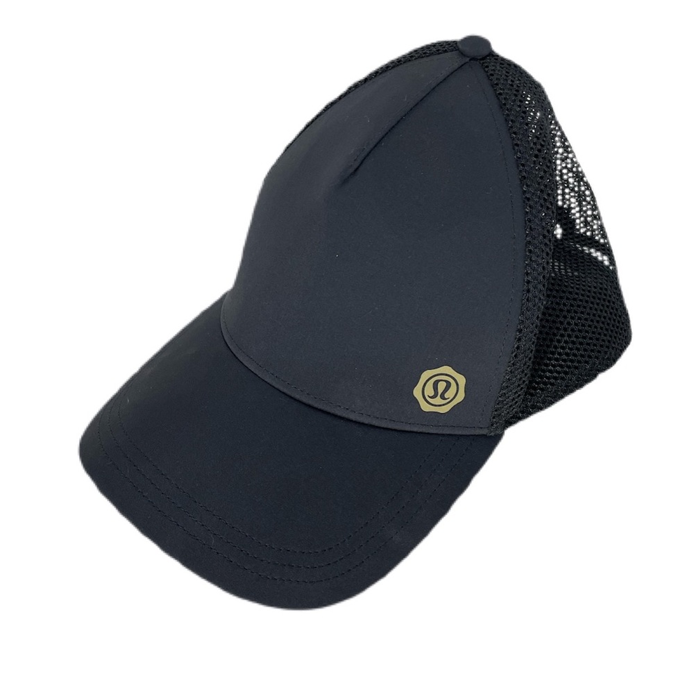 Lululemon SeaWheeze 2018 1/2 Marathon Trucker Hat
